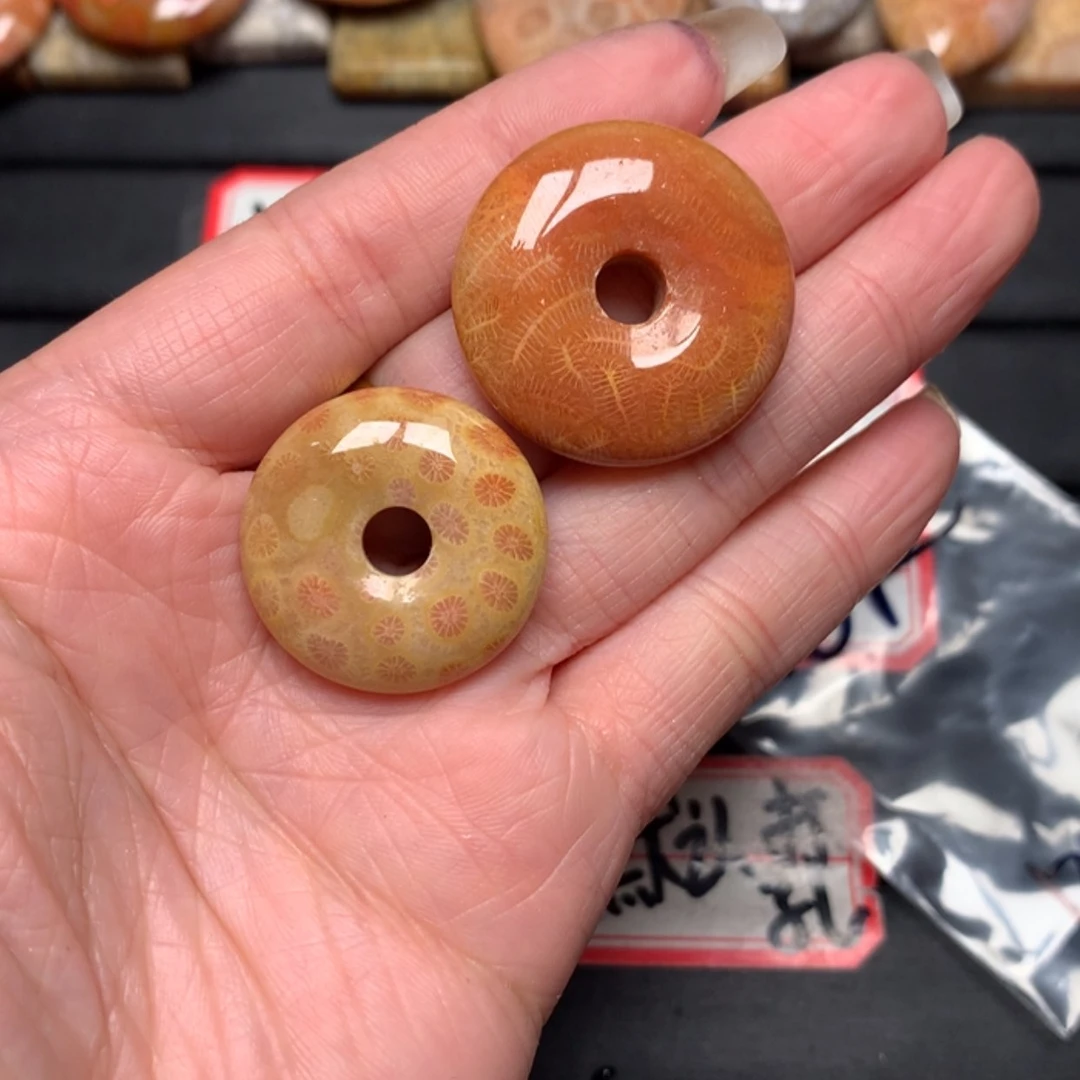 【闪购商品】硅化玉颈饰未镶嵌老*乐