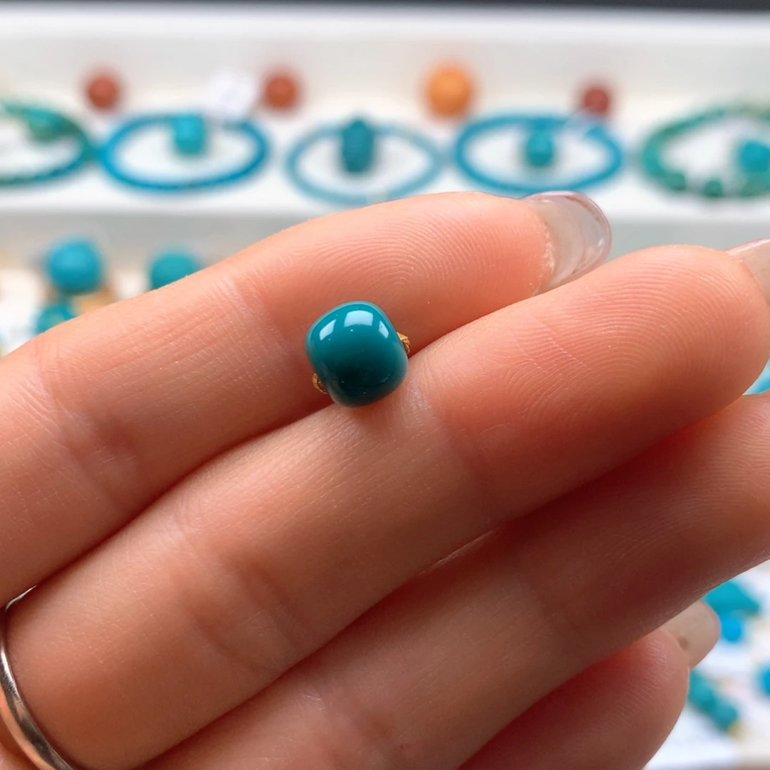 绿松石配饰未镶嵌