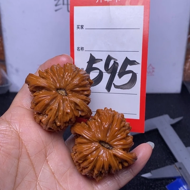 文玩核桃把件595，44四座楼