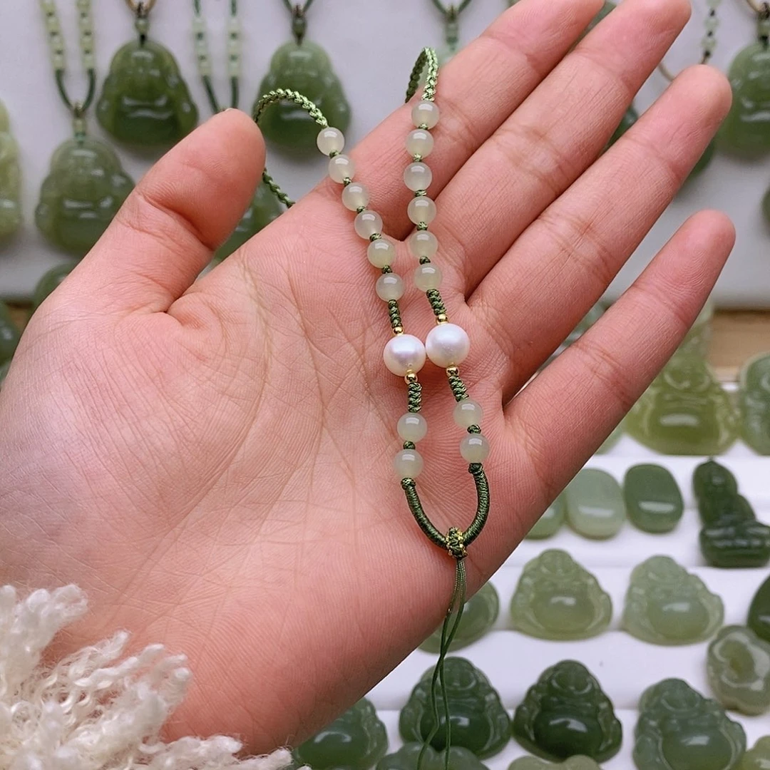 和田玉颈饰未镶嵌