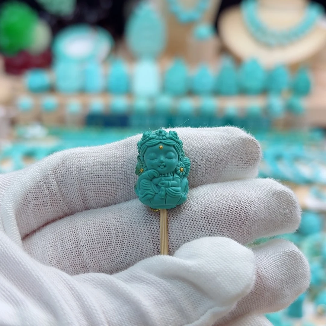 绿松石未镶嵌珠宝奇石