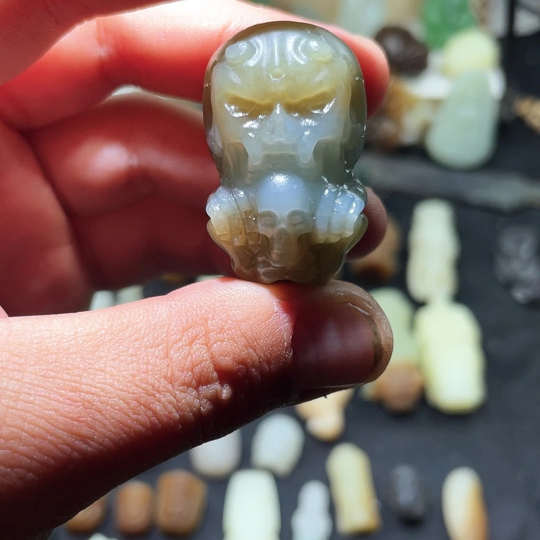 颈饰9K金镶嵌和田玉