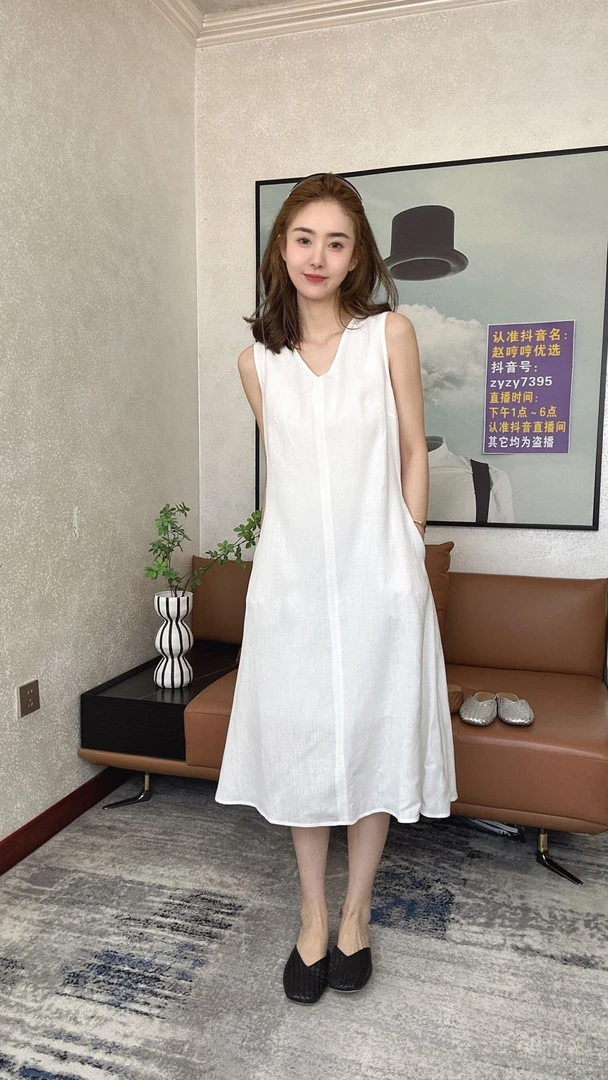 [赵哼哼]天丝亚麻法式极简风v领无袖连衣裙夏季气质显瘦收腰长款