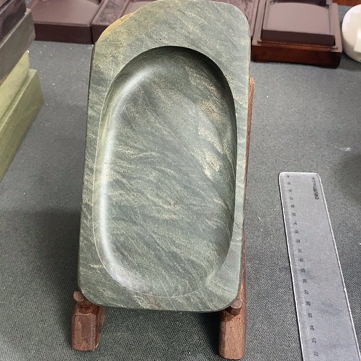 广东肇庆原石端砚