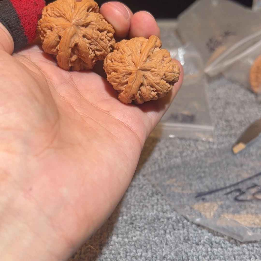 文玩核桃吊坠刘*小粗筋