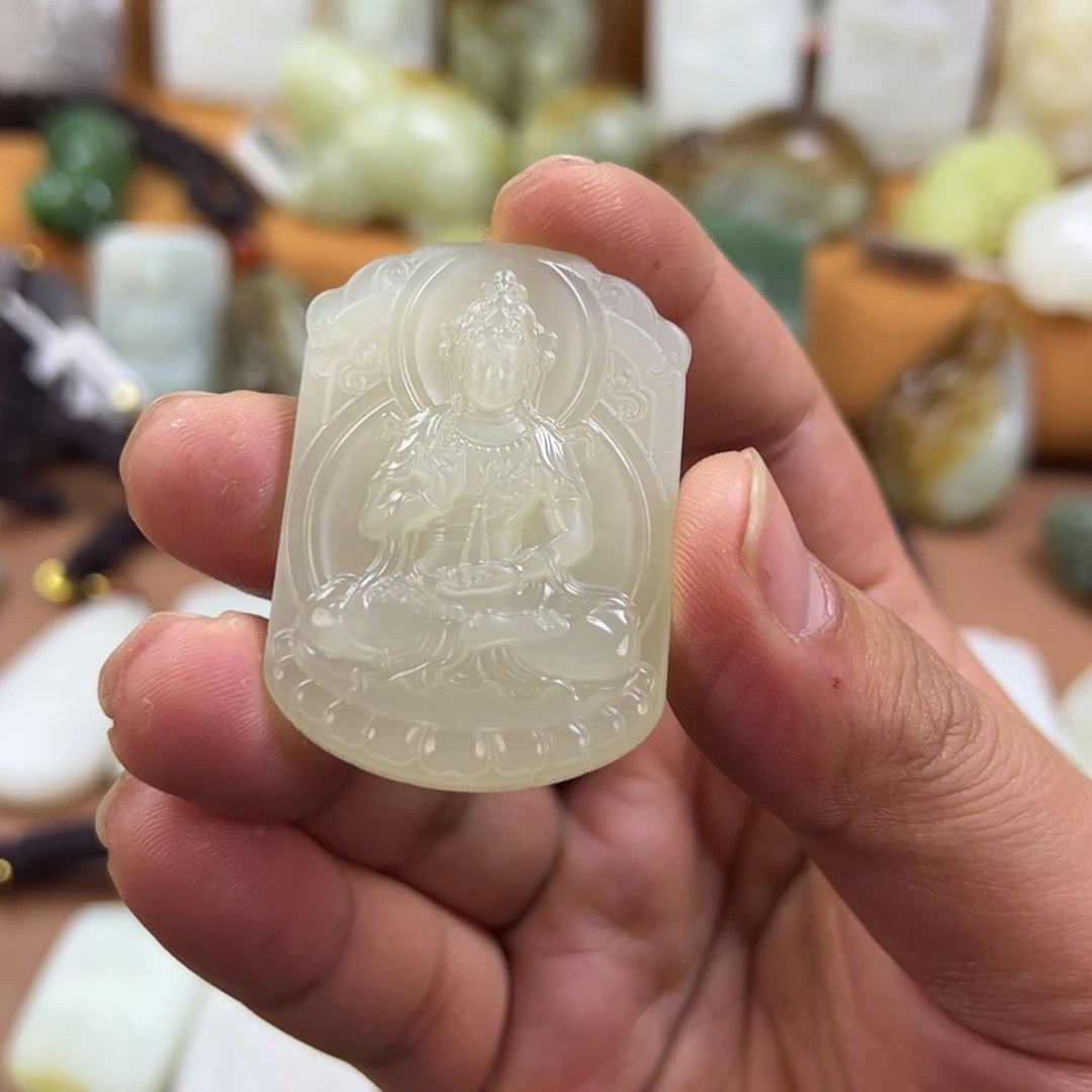 和田玉未镶嵌颈饰