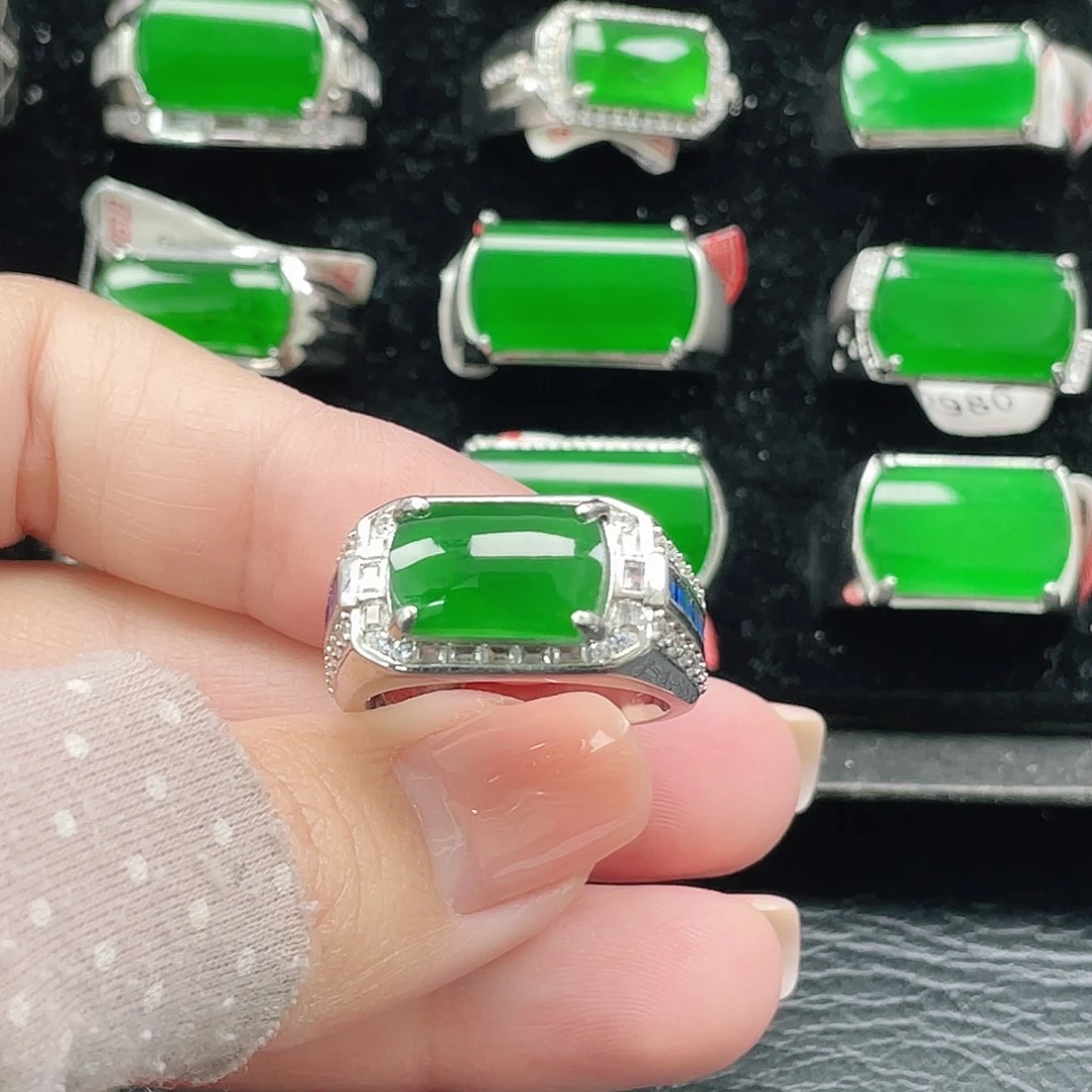 翡翠银S925镶嵌戒指天然A货翡翠没运费险3750