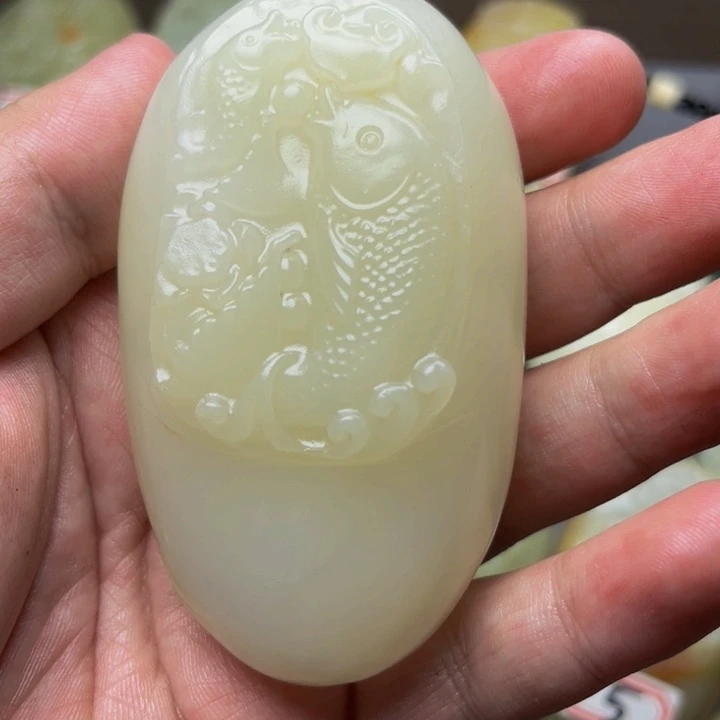 钢****人石材方解石手把件