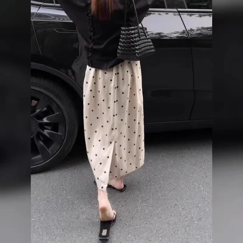 2025年夏季法式复古百搭直筒花苞裙温柔系气质波点中长开叉半身裙