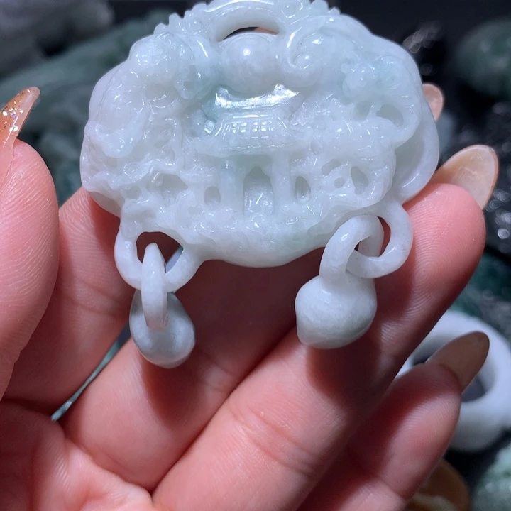 翡翠未镶嵌颈饰保真天然A货翡翠