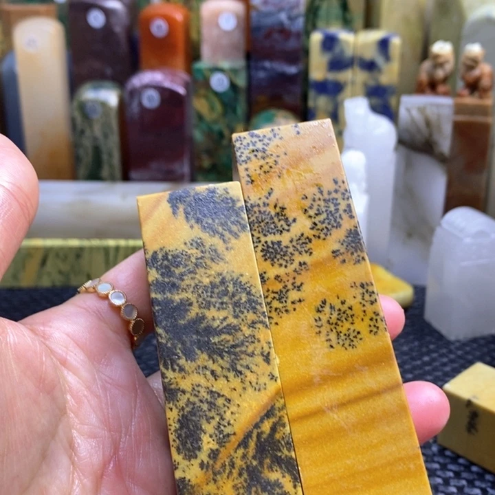 云南石走****1青田石印章石