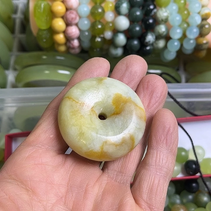 合金蛇纹石玉颈饰