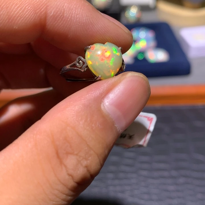 银S925镶嵌欧泊欧泊戒指