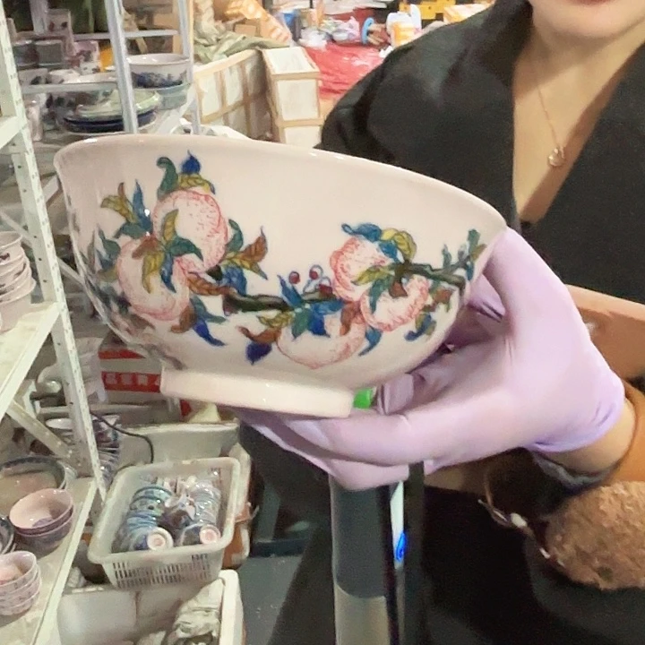 陶摆件景德镇高温陶瓷红希希6寸碗桃子画片