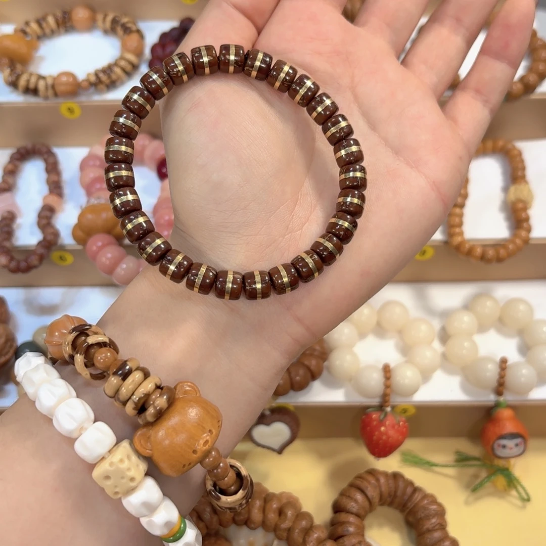 星月菩提吊坠紫金鼠一线天