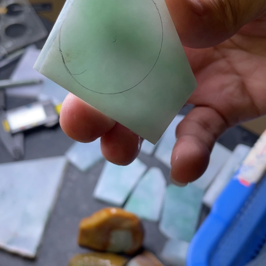 未镶嵌定制翡翠