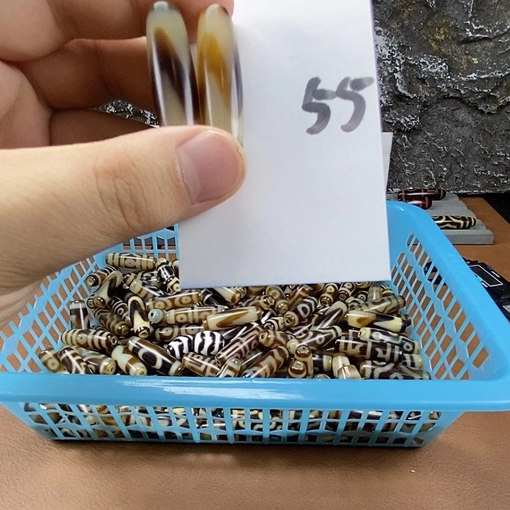 出***意玛瑙/玉髓颈饰未镶嵌