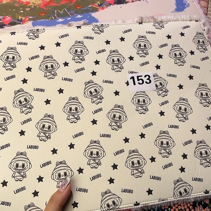 织绣b5活页不加纸。  153