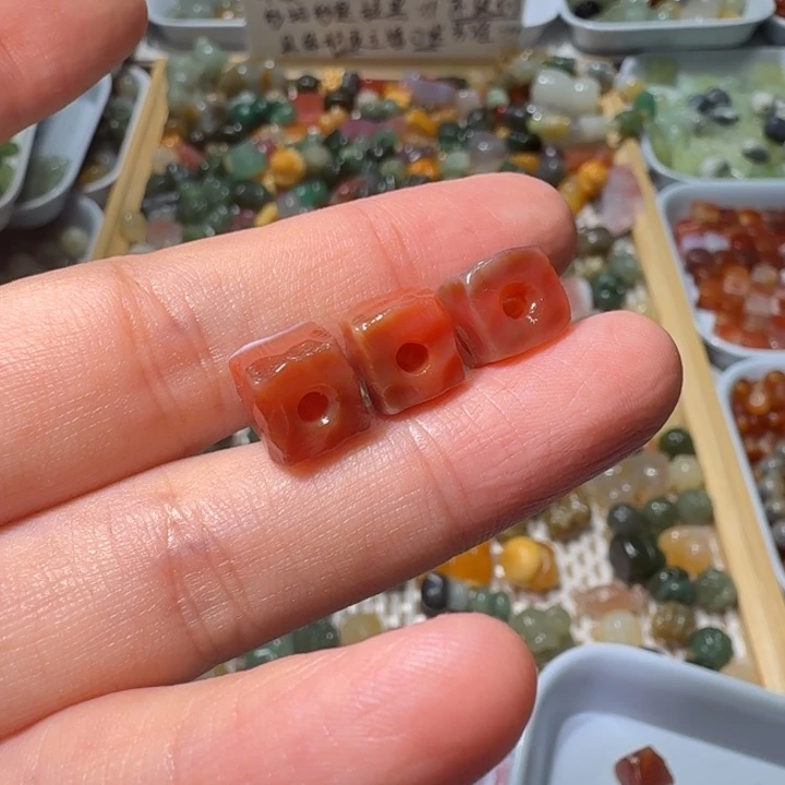 和田玉未镶嵌珠宝半成品