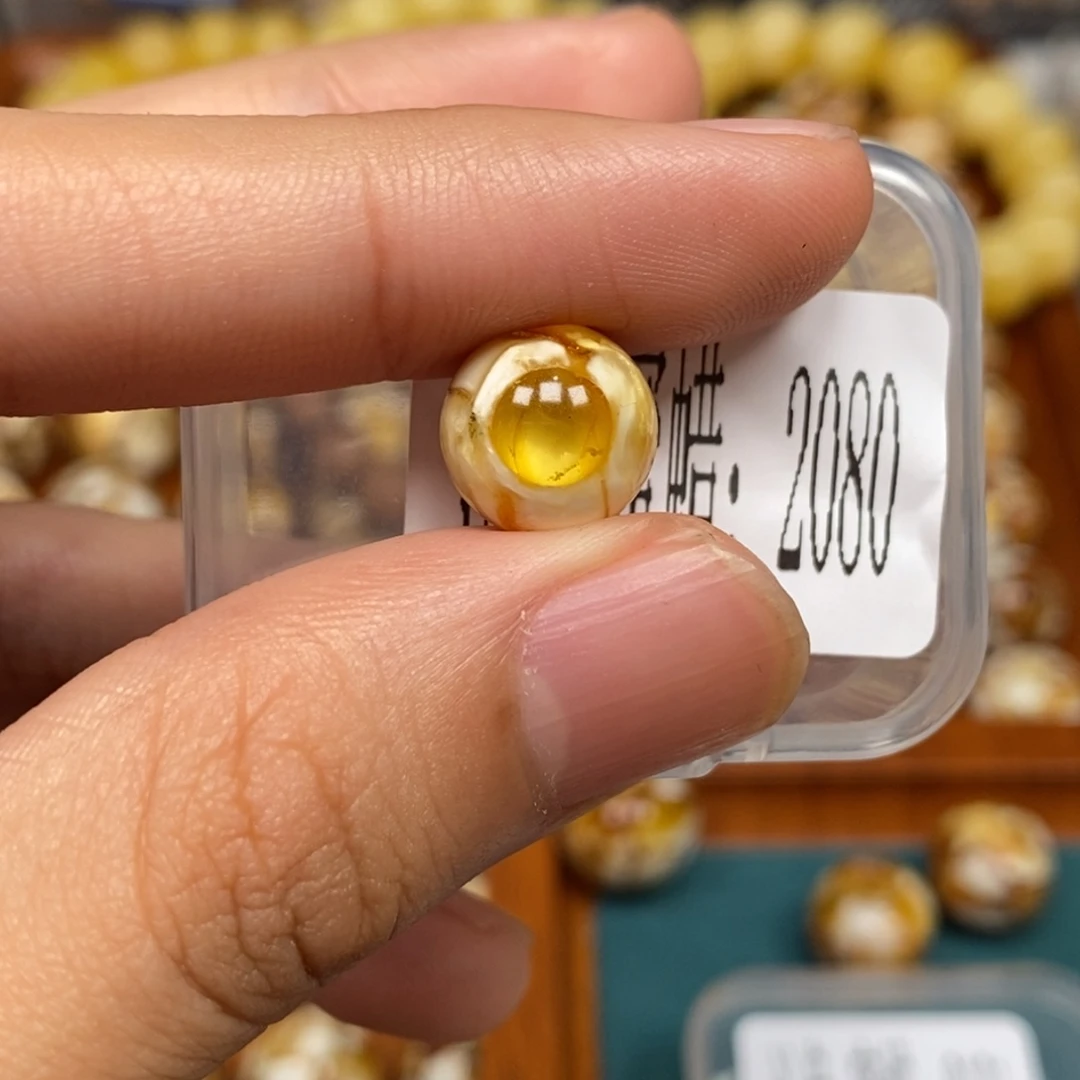 沁色蜜蜡未镶嵌2080