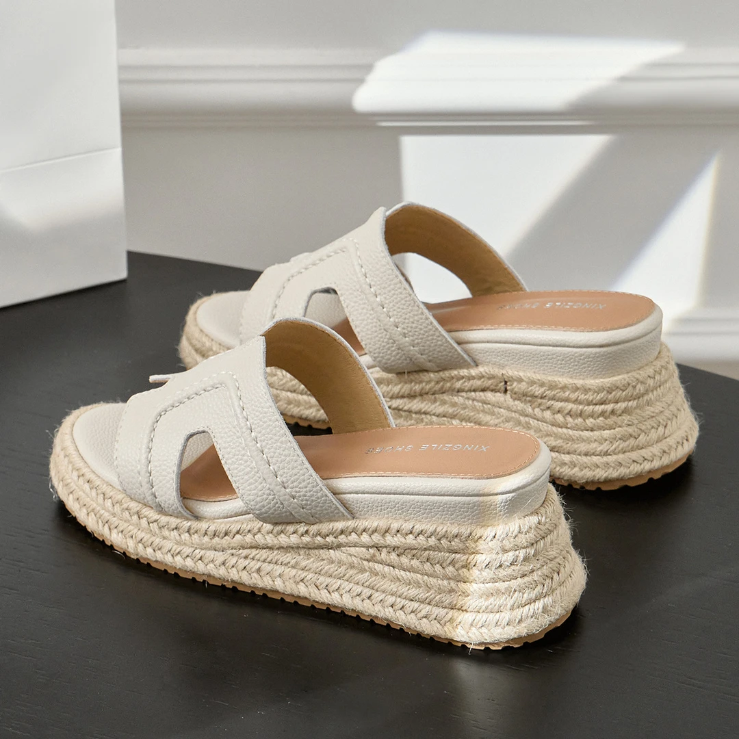 一字凉拖鞋女夏季外穿草编松糕鞋厚底高跟凉鞋百搭百搭小众鞋子