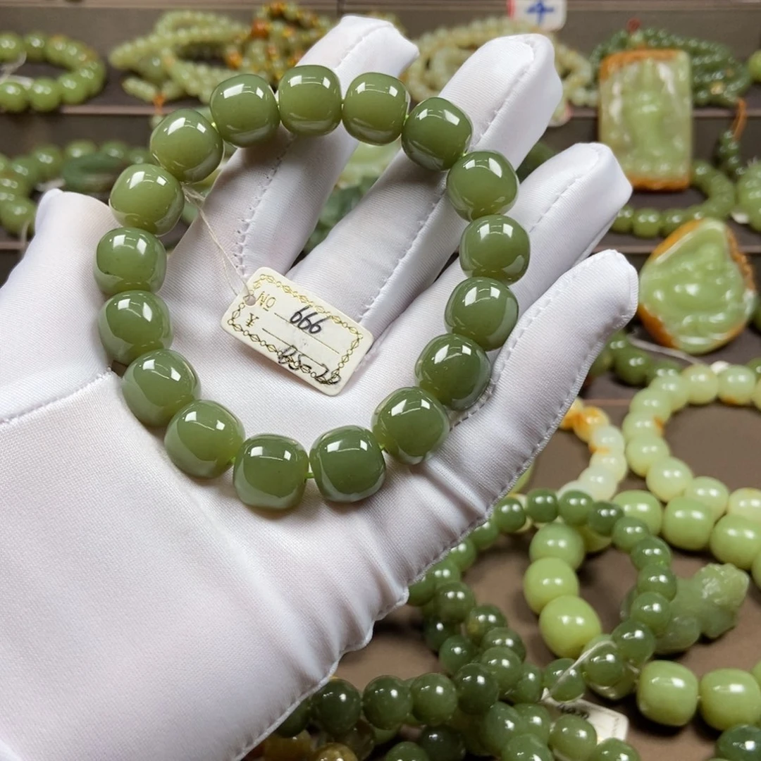 透闪石质玉手链未镶嵌