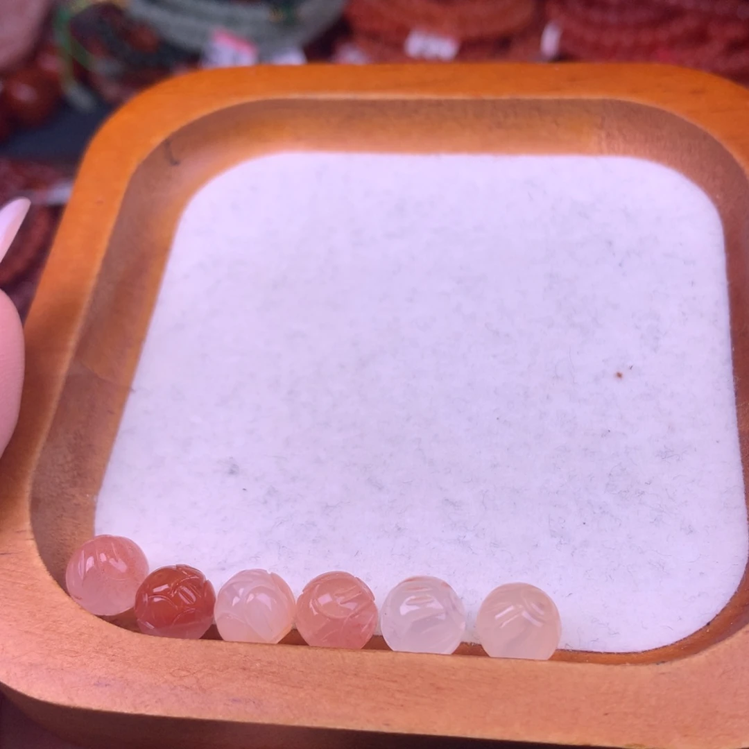 未镶嵌手链南红玛瑙4号通孔莲花珠一盘