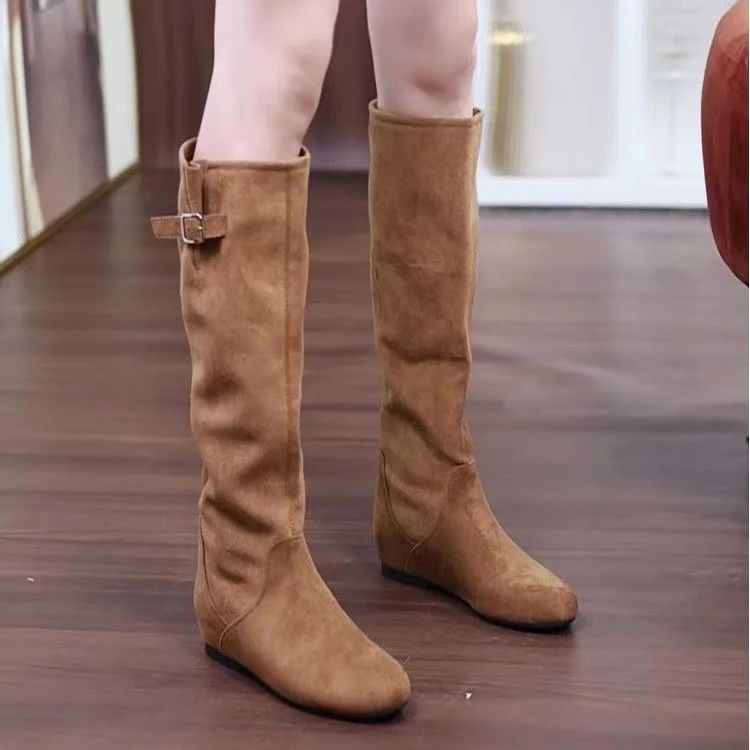 韩系增高绒面高筒堆堆靴女2025秋长筒靴皮带扣复古西部靴子