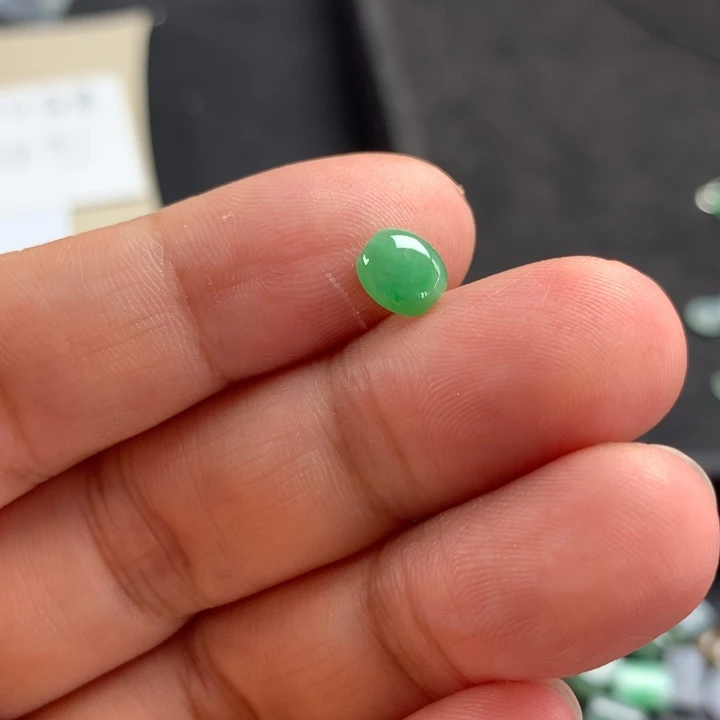 翡翠未镶嵌颈饰天然A货翡翠