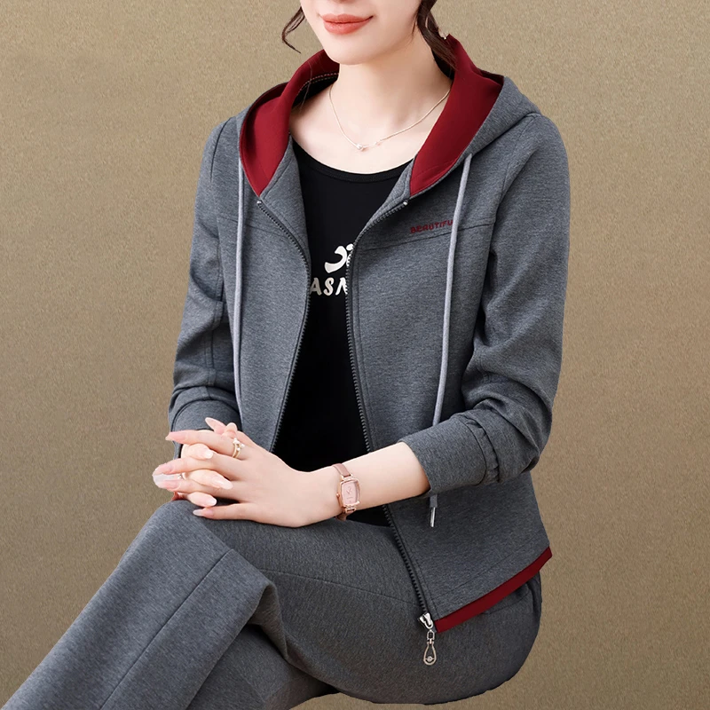 运动套装女春秋2025新款宽松显瘦洋气妈妈连帽卫衣时尚休闲三件套