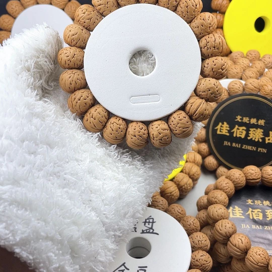 吊坠桃核精品树王纽扣