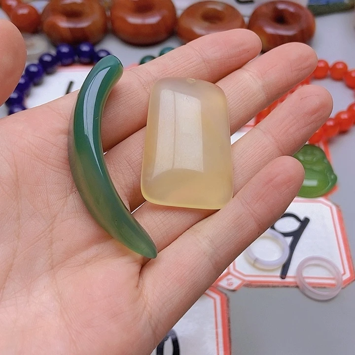 【闪购商品】玛瑙/玉髓未镶嵌珠宝半成品名*