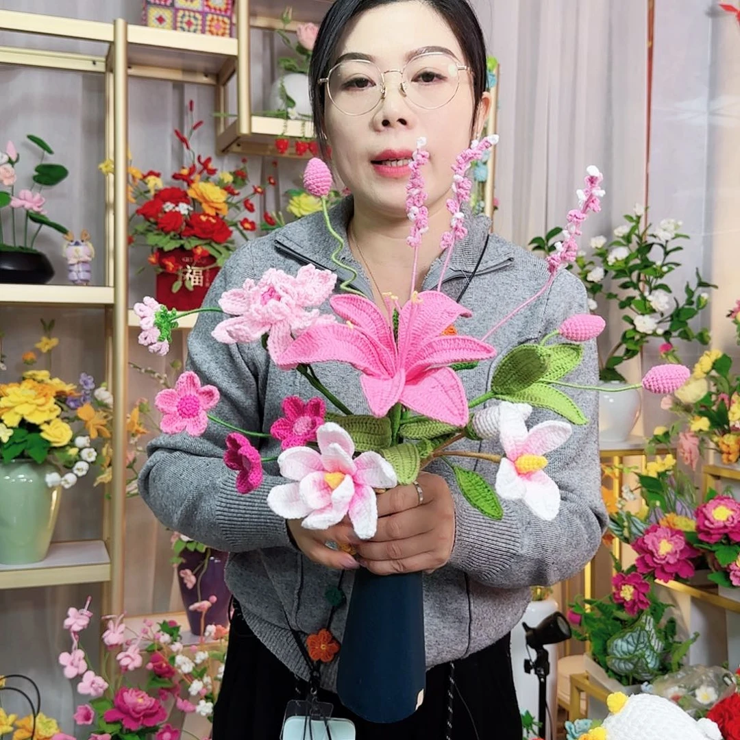 手工钩织设计花束