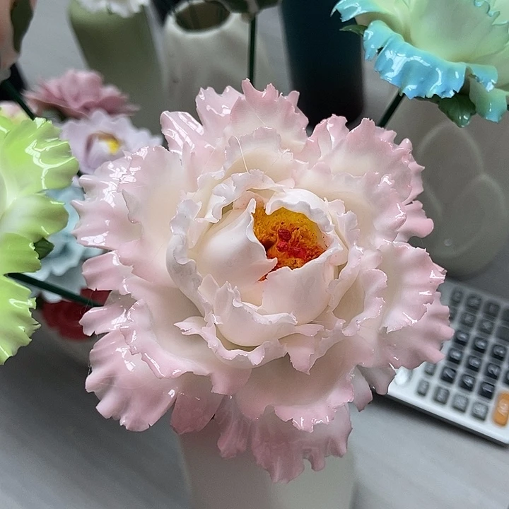 陶瓷纯手工捏花设计