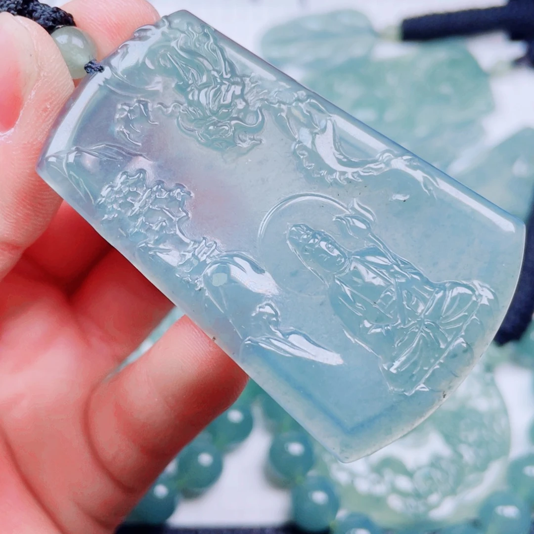 翡翠未镶嵌颈饰翡翠