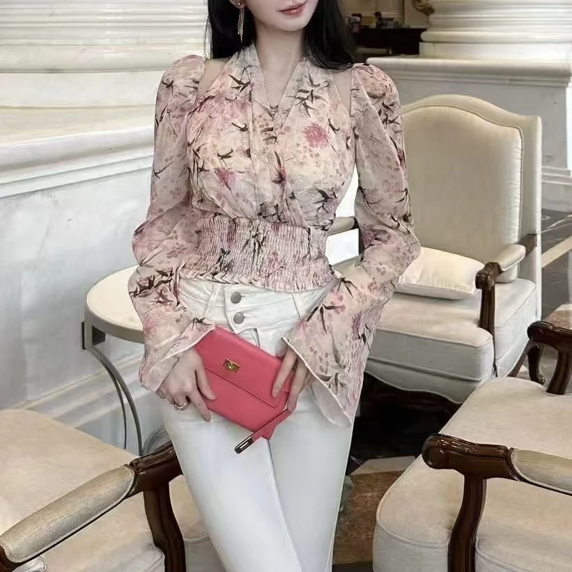 Liuu嘻嘻阿印花收腰长袖V领口上衣小衫