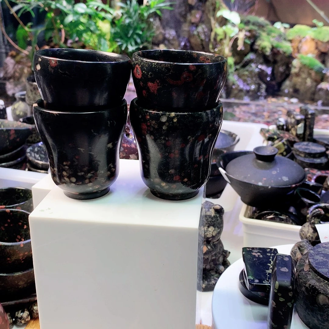 齐***阁天然玉石 梅花玉石