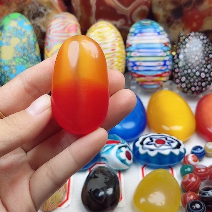 玛瑙/玉髓未镶嵌珠宝奇石