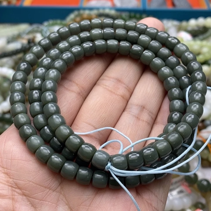 和田玉未镶嵌手串