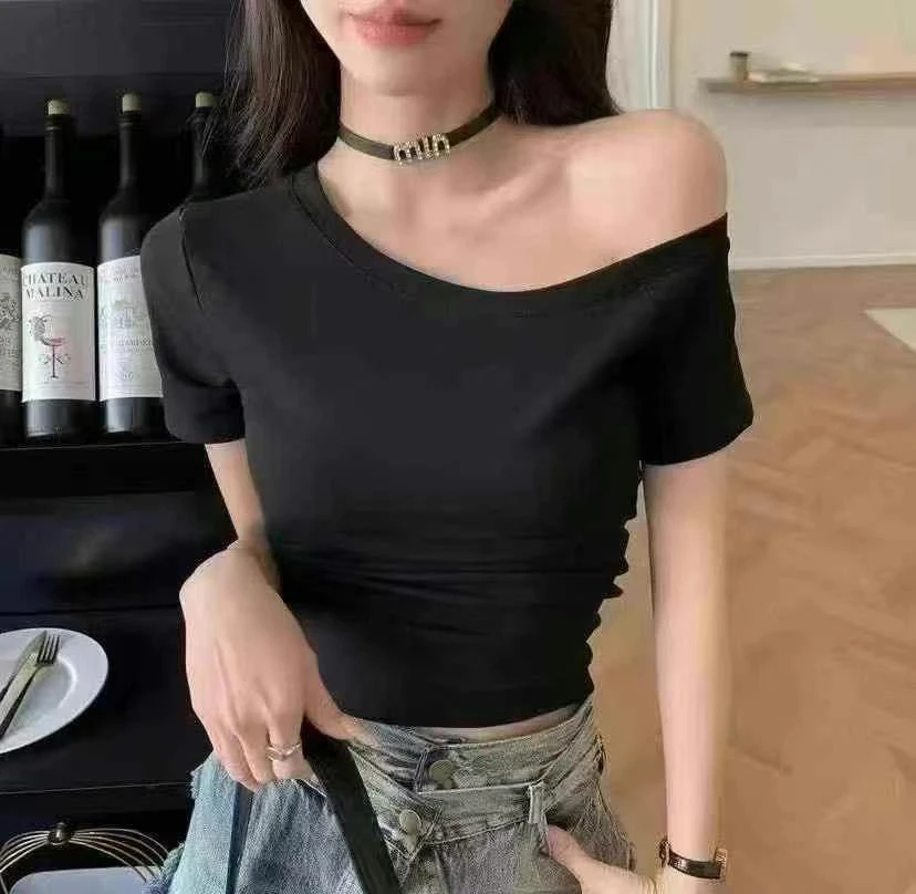 美式辣妹斜肩不规则短袖上衣露肩性感小心机露腰T恤