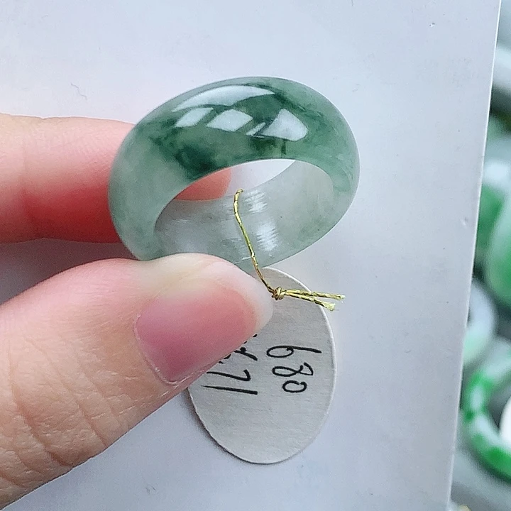 翡翠未镶嵌戒指18.19号