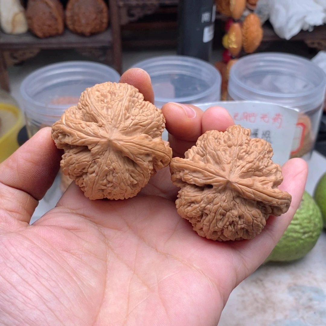 吊坠文玩核桃46粗筋有修