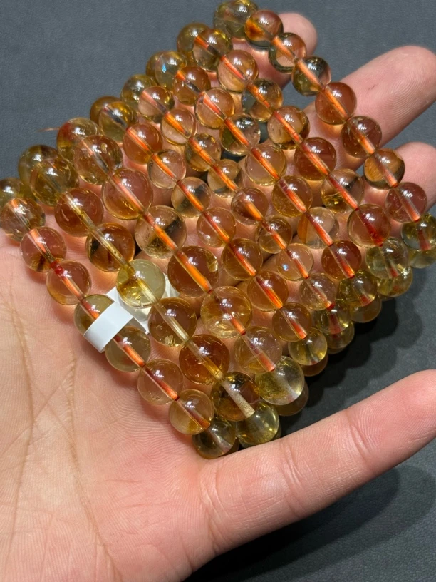 天然黄塔山水晶精品毕业级