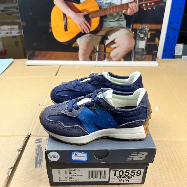 T0559 NEW BALANCE GS327HL1 28码165儿童运动鞋微瑕疵 无售后