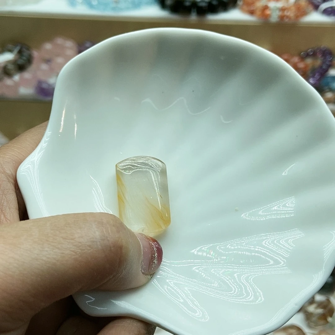 水晶手串未镶嵌西*?兔毛牌牌