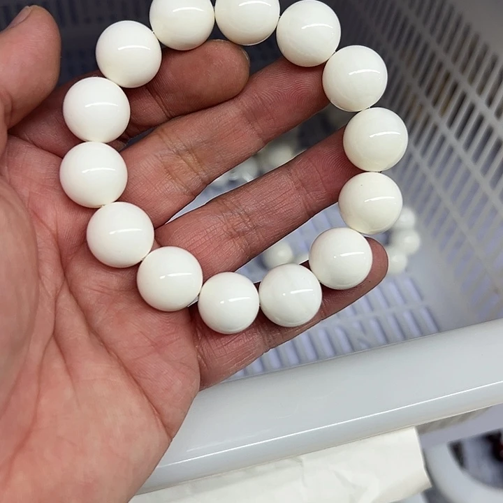 白玉菩提吊坠黄色351