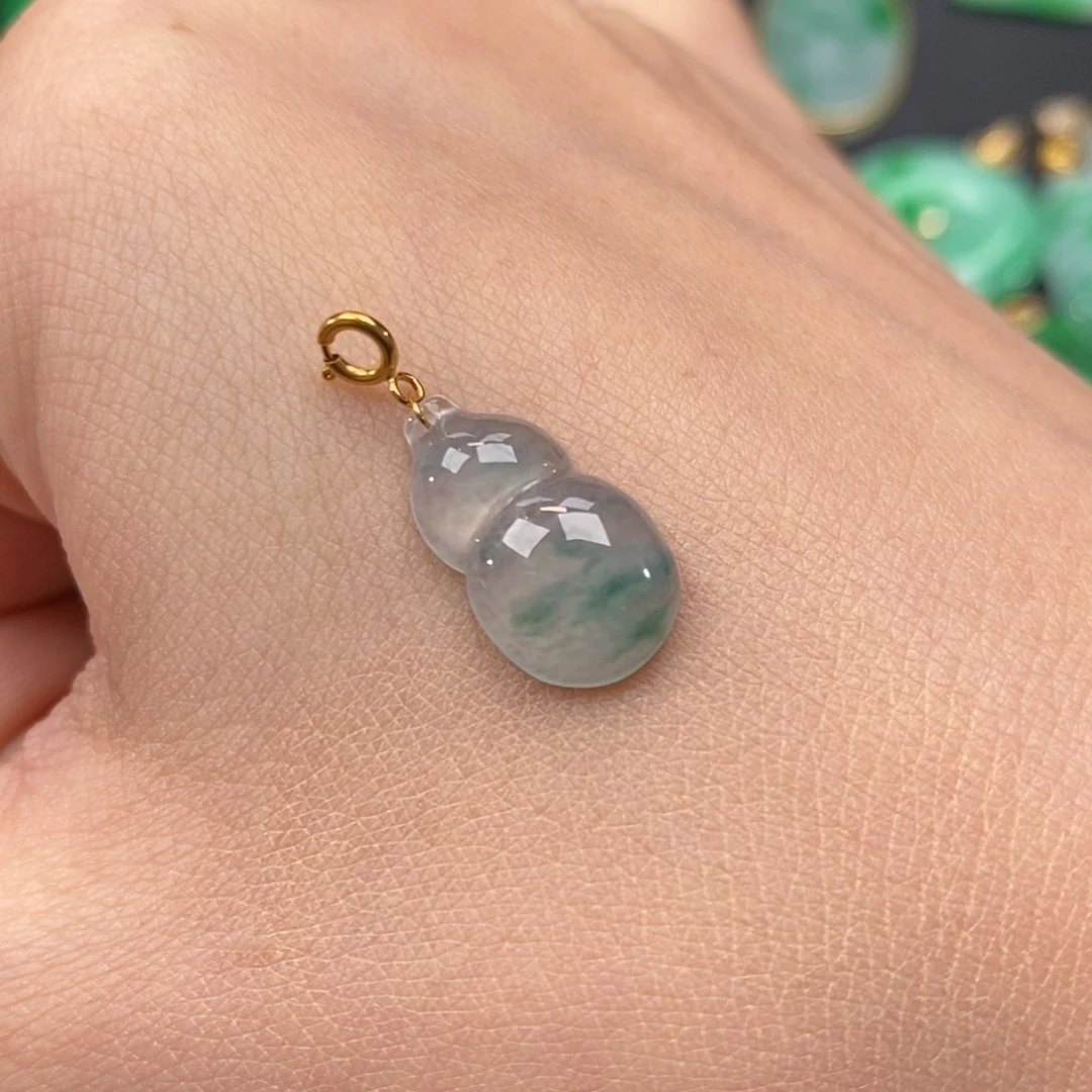 翡翠颈饰18K金镶嵌翡翠