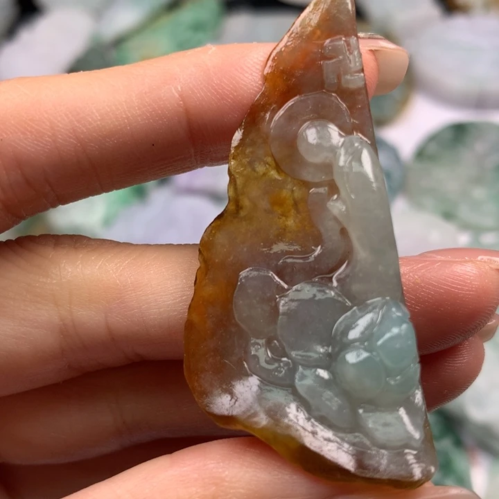 定制翡翠未镶嵌翡翠