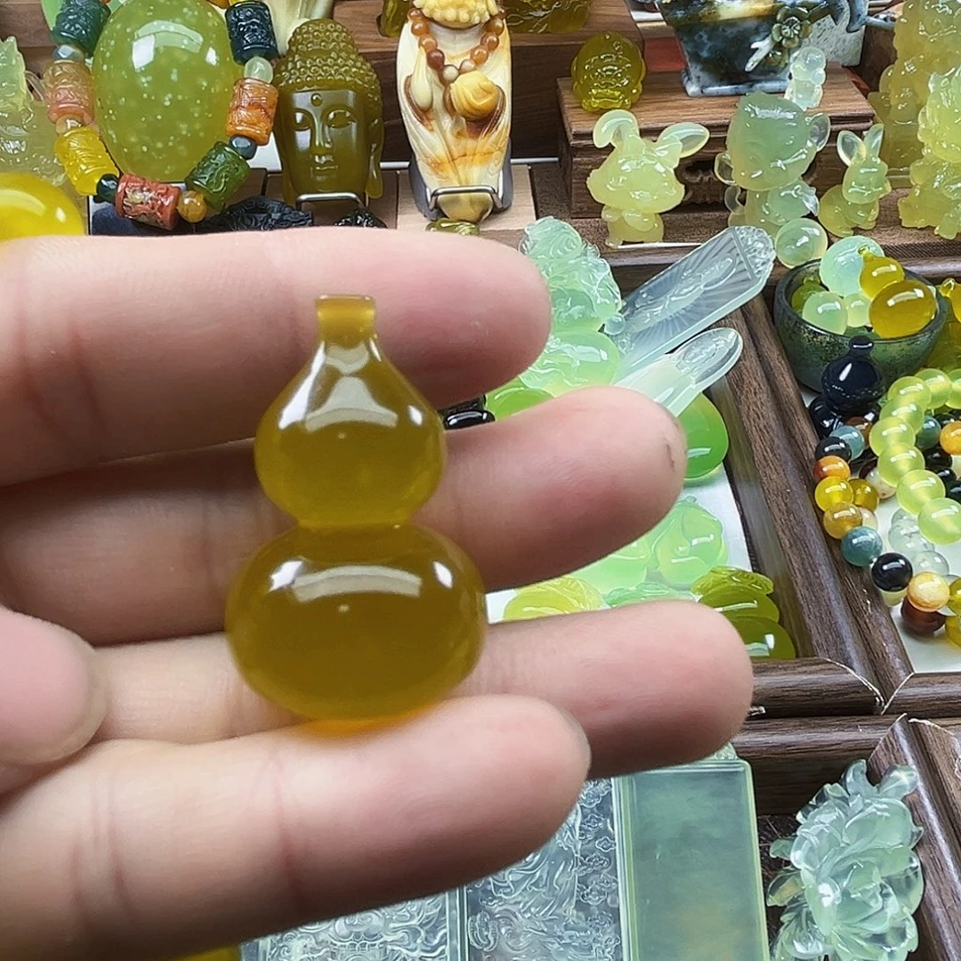 娇***岫玉未镶嵌吊坠(不含链)