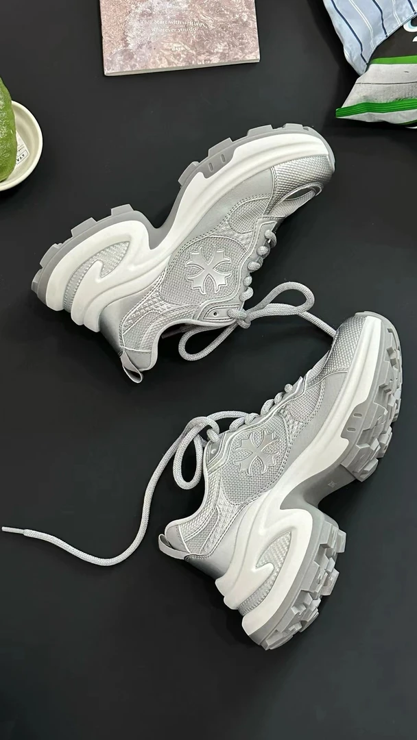 2025新款增高鞋 十字花厚底女休闲运动鞋休闲鞋